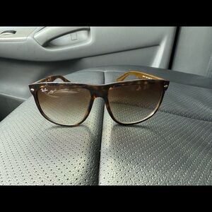 Ray-Ban Rb4147 Boyfriend Square Sunglasses